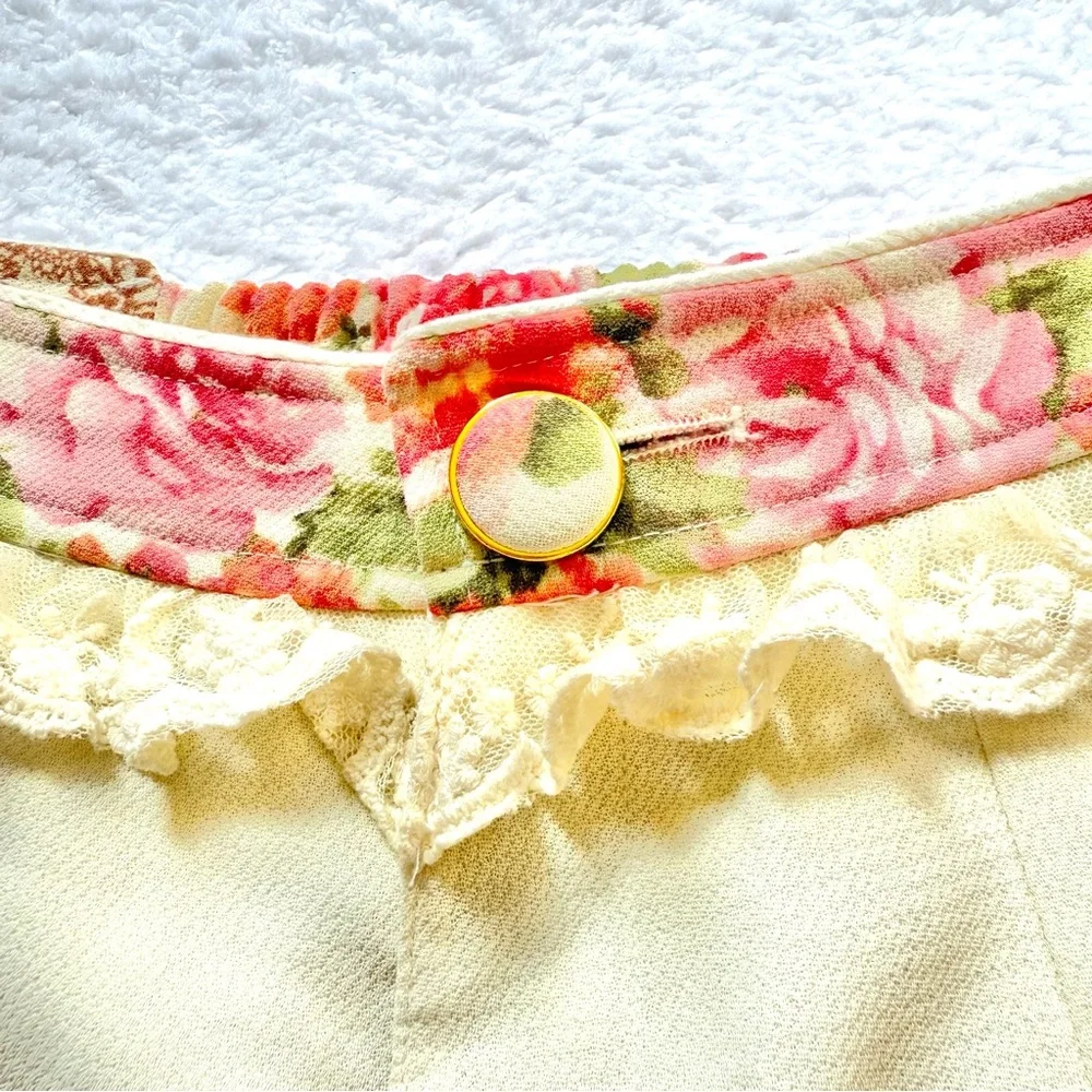 LIZ LISA Floral Short Pants Lace Hime Gal Japan Women size 1 Flower Y2K Lolita